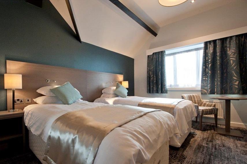 The Portland Hotel Wetherspoon Честерфилд Экстерьер фото