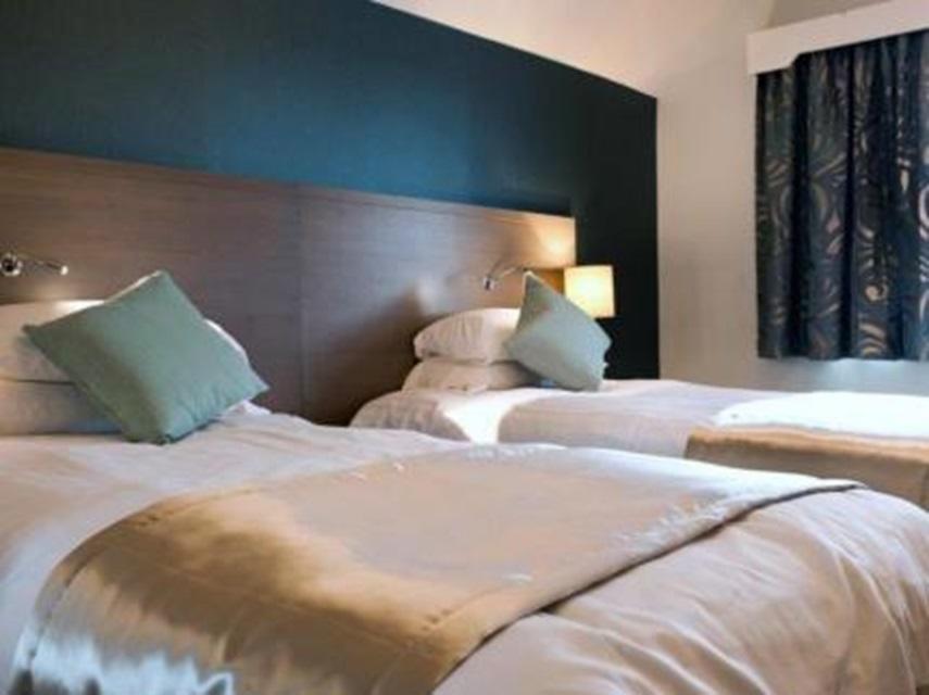 The Portland Hotel Wetherspoon Честерфилд Экстерьер фото