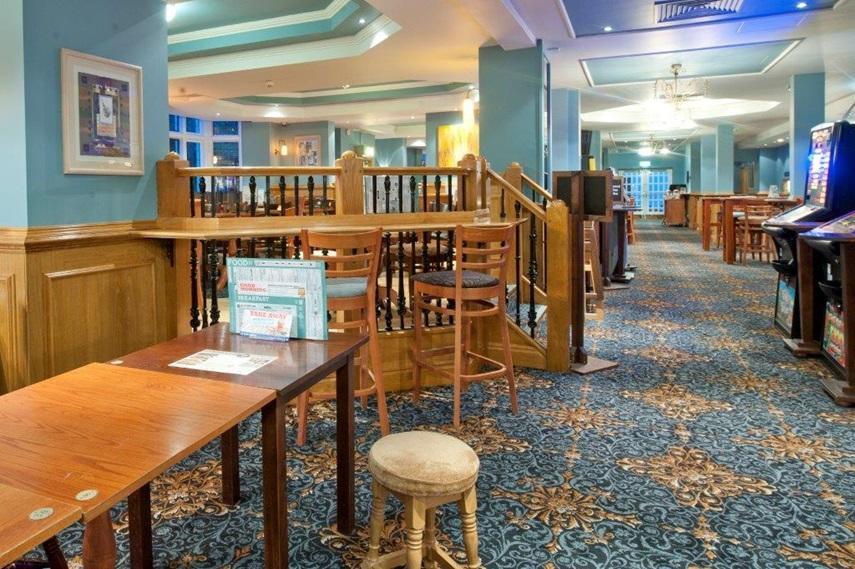 The Portland Hotel Wetherspoon Честерфилд Экстерьер фото