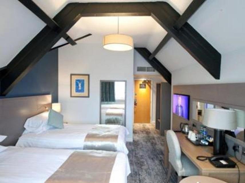 The Portland Hotel Wetherspoon Честерфилд Экстерьер фото